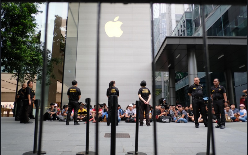 Xếp hàng mua iPhone Xếp hàng mua iPhone