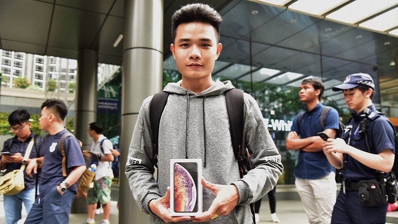 Mua iPhone đợt đầu tiên Mua iPhone đợt đầu tiên