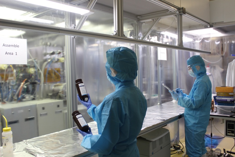 Bên trong phòng thí nghiệm nghiên cứu của OTI Lumionics