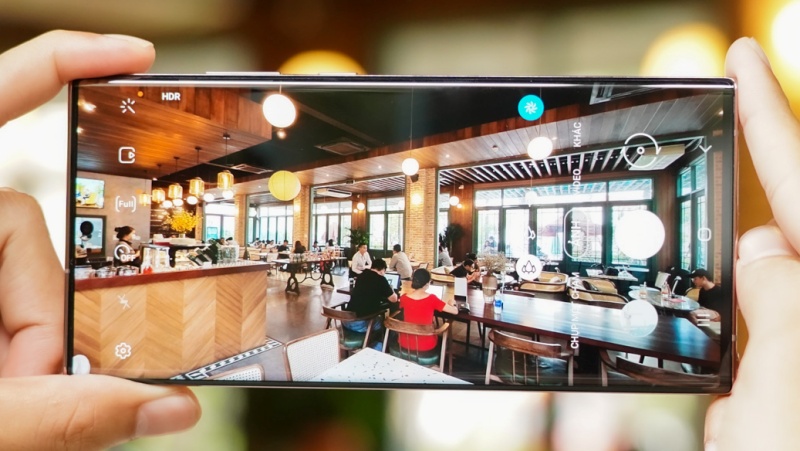 Giải pháp camera đục lỗ trên Galaxy Note 20 Ultra 5G