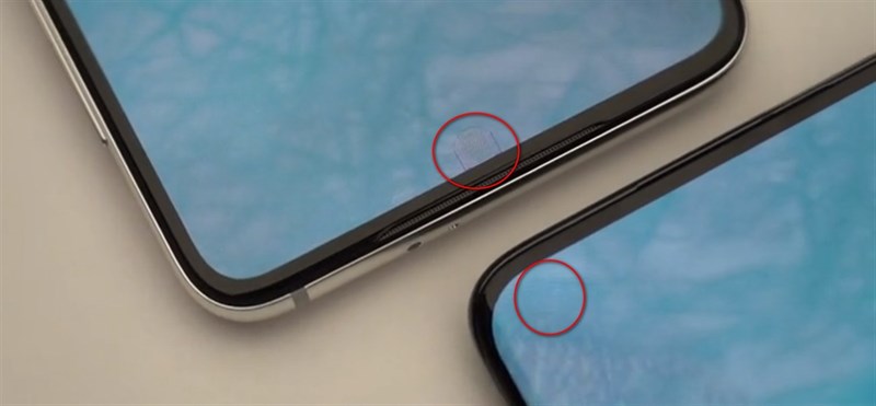 Chiếc smartphone phía trên sử dụng UDC thế hệ đầu tiên, còn máy phía dưới dùng UDC thế hệ thứ ba của Xiaomi