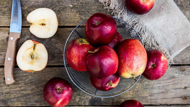 Nếu biết điều này bạn sẽ không bao giờ gọt vỏ khi ăn táo nữa