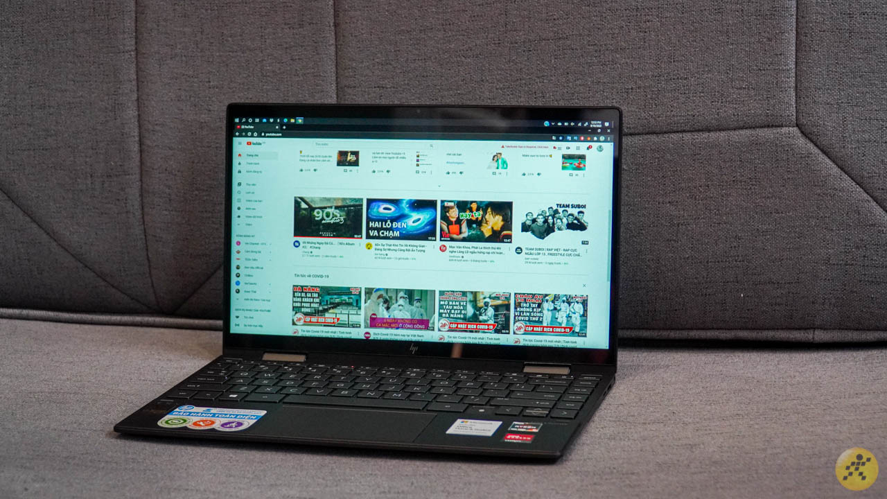 Màn hình tươi sáng của HP X360 13