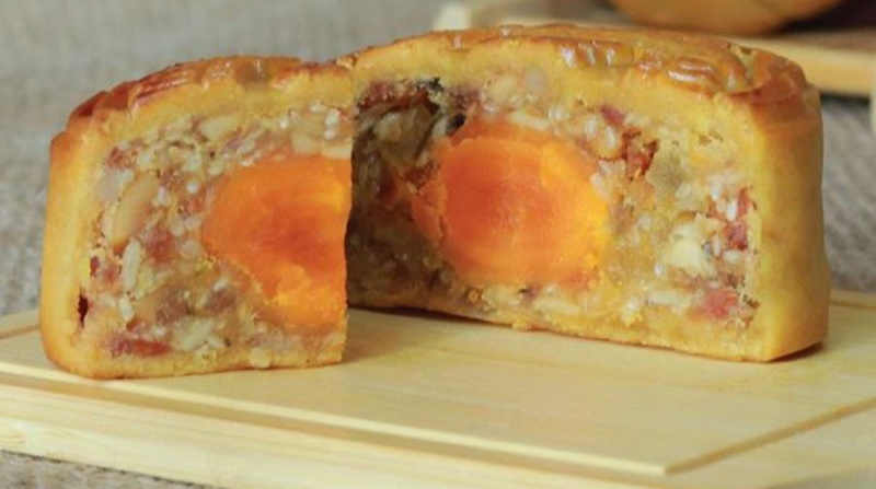 Bánh trung thu nhân nấm bào ngư