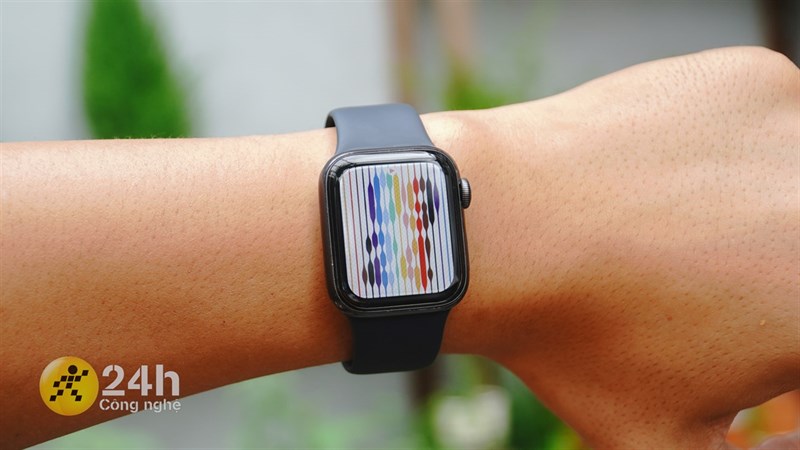 Thiết kế của Apple Watch SE có nhiều điểm tương đồng với Apple Watch S6.