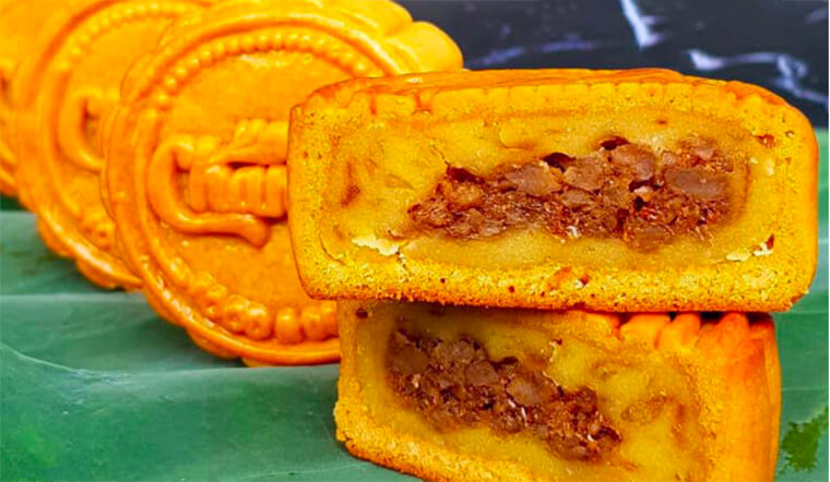 Độc đáo với món bánh trung thu nhân xôi xéo khiến cộng đồng mạng thích thú