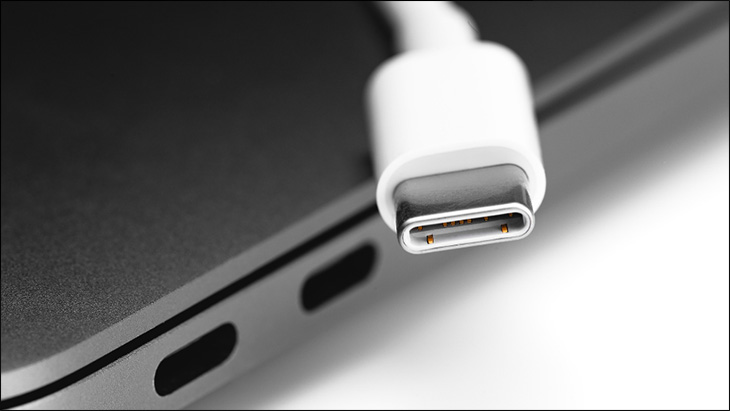 USB Type-C là đầu nối tiêu chuẩn mới được áp dụng cho hầu hết các dòng laptop