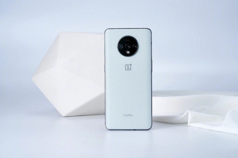 OnePlus 7T ra mắt phiên bản màu trắng đặc biệt