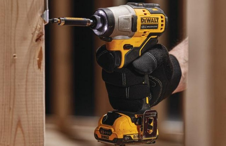 Máy vặn vít pin Dewalt DCF801N-KR 12V được trang bị hộp số 3 cấp độ giúp người dùng dễ dàng lựa chọn tốc độ máy