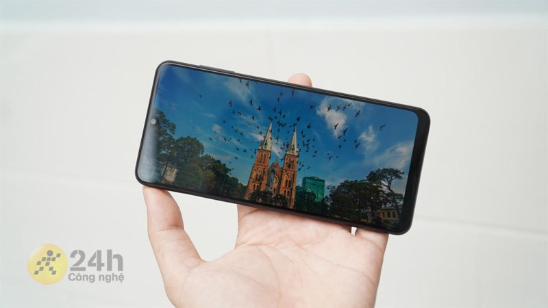 Top 6 smartphone có cụm 4 camera sau