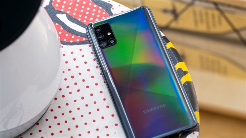 Smartphone tầm trung Samsung Galaxy F41 với bộ camera nâng cao, thiết kế trẻ trung sẽ ra mắt vào ngày 24/9