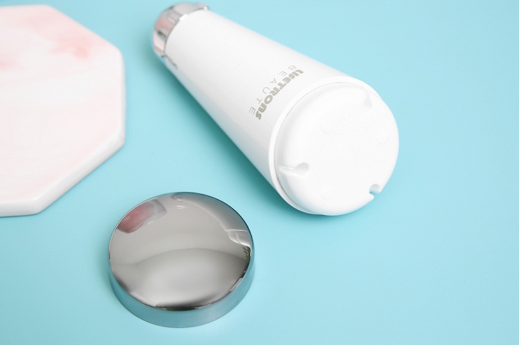 Máy rửa mặt Lifetrons có tốt không? Có đáng mua không?