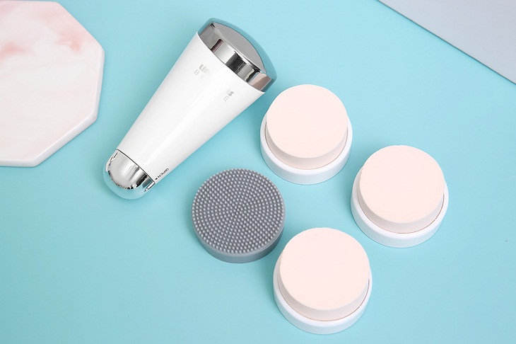 Máy rửa mặt Lifetrons có tốt không? Có đáng mua không?