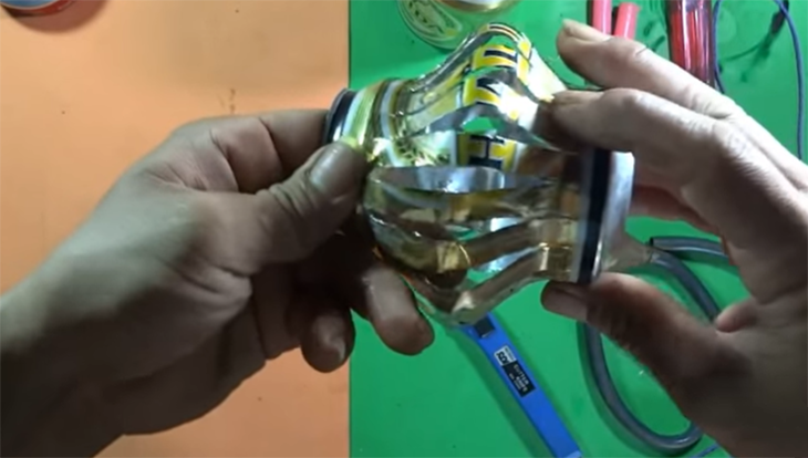 Nén cạnh trên của lon