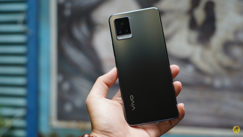 Trên tay Vivo V20