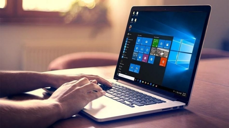 Windows và Office bản quyền nên được sử dụng