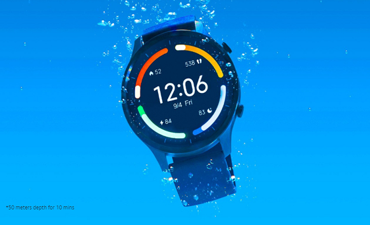 Mi Watch Revolve có khả năng chống thấm nước tốt và có thể ngâm trong nước ở độ sâu 50 mét