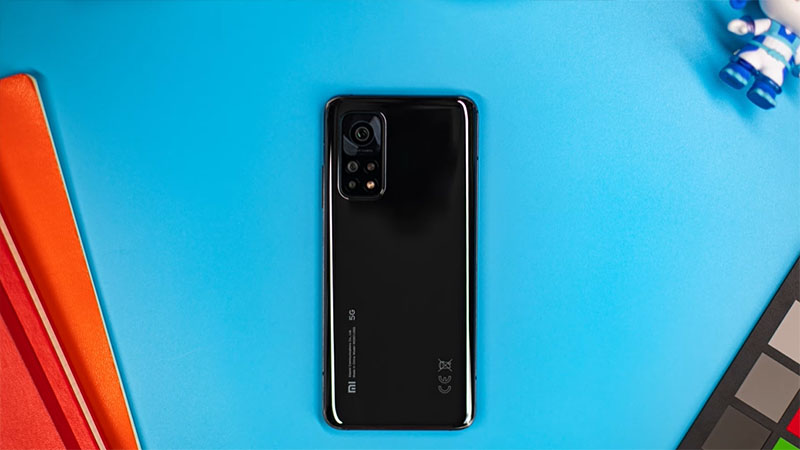 Thiết kế mặt lưng đẹp mắt của Xiaomi Mi 10T Pro Thiết kế mặt lưng đẹp mắt của Xiaomi Mi 10T Pro