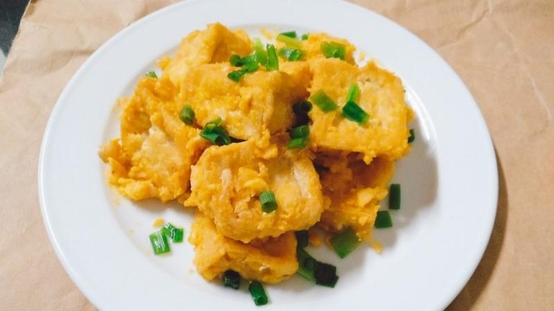 2 ways to make tofu with salted egg sauce delicious and attractive for the whole family