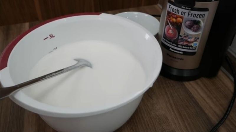 Pancake flour made from rice grains