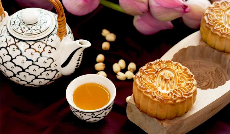 Vì sao ăn bánh trung thu phải uống trà thì mới ngon?