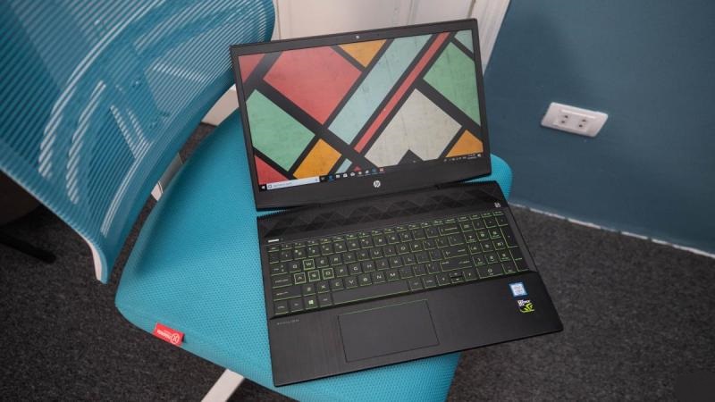 Thiết kế của chiếc laptop khá đẹp Thiết kế của chiếc laptop khá đẹp