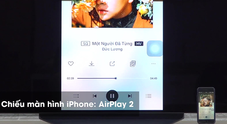 Chiếu màn hình điện thoại lên tivi rất tiện lợi thông qua tính năng AirPlay 2