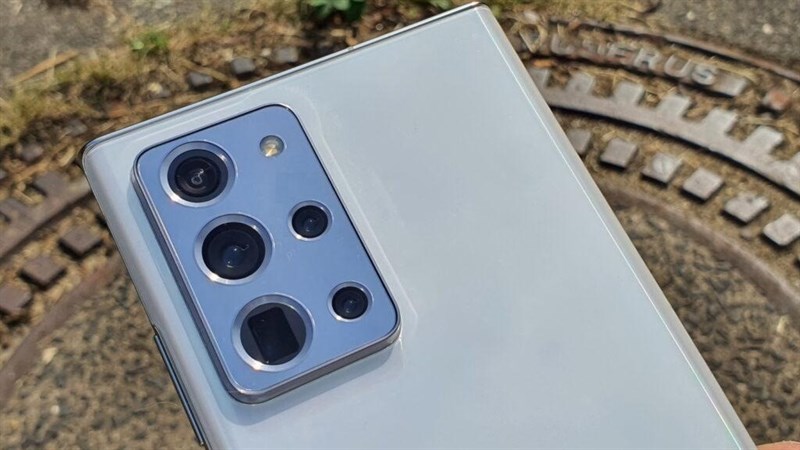 Galaxy A72 sẽ là smartphone đầu tiên của Samsung sở hữu tới 5 camera mặt sau, chi tiết các cảm biến cũng được hé lộ