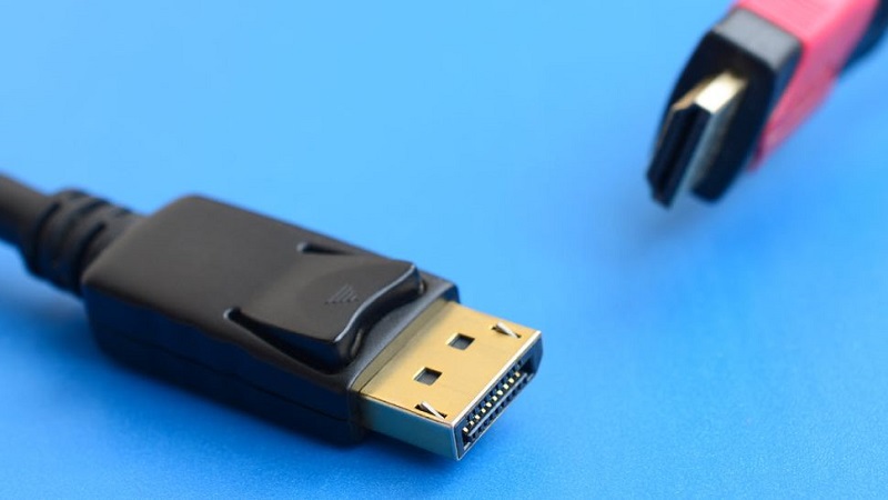 HDMI hay DisplayPort