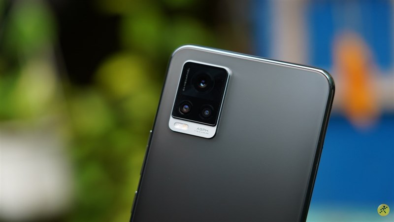 Cụm camera sau của Vivo V20