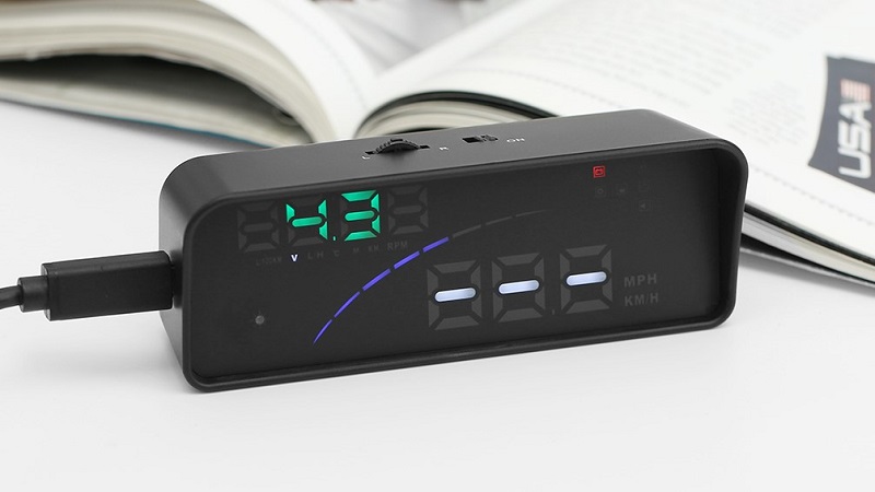 Thiết Bị Hỗ Trợ Thông Tin Lái Xe HUD Vietmap V9