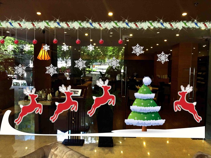 Chỉ còn vài ngày nữa là đến Giáng Sinh rồi! Hãy đến cửa hàng của chúng tôi để mua những món đồ trang trí Noel đẹp và giá cả hợp lý nhất TPHCM nhé!