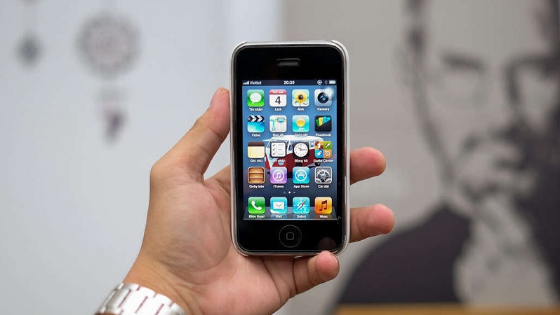 iPhone 3GS chiếc iPhone đầu tiên có S