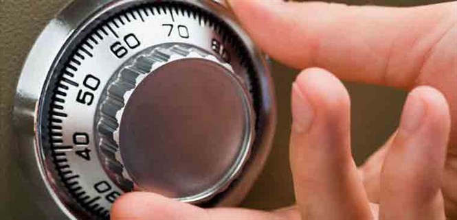 Hướng dẫn cách mở và sử dụng két sắt cho người mới bắt đầu