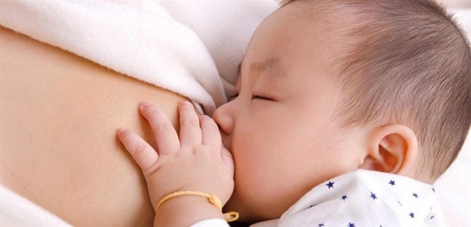 Hướng dẫn chọn mua núm trợ ti phù hợp cho mẹ và bé