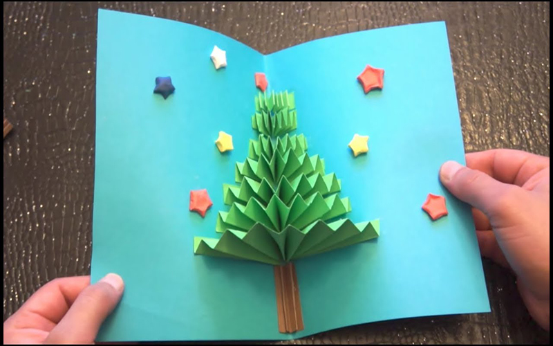 Making a tree-shaped card by folding paper