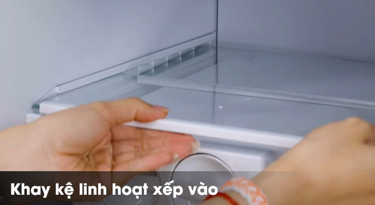 Khay kệ linh hoạt xếp vào