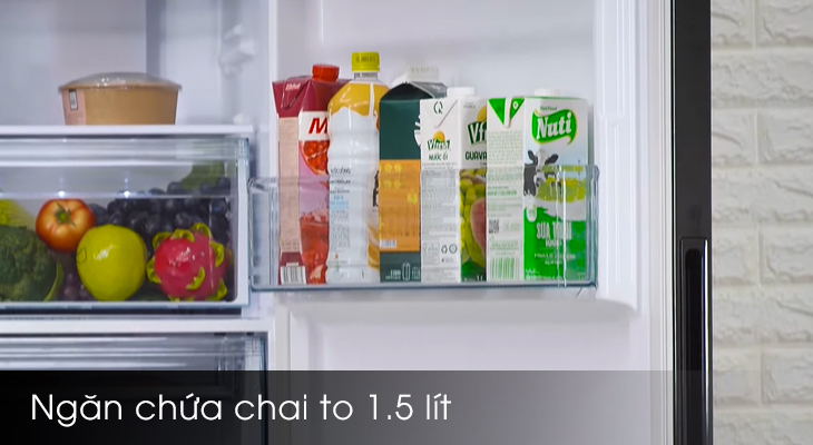 Đánh giá chi tiết tủ lạnh Panasonic NR-BC360QKVN - Ngăn phụ 1.5 lít