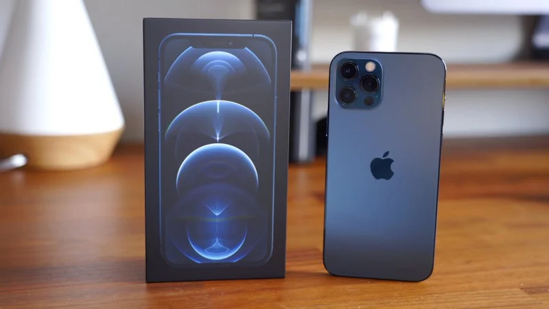 iPhone 12 Pro iPhone 12 Pro
