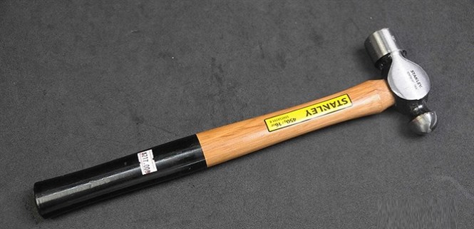 Cách sửa chữa cán búa bị lỏng, không cần mua mới