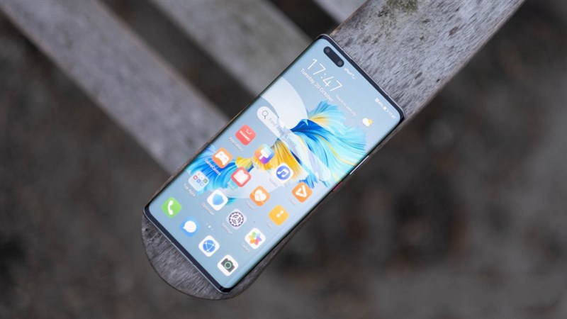Mặt trước Huawei Mate 40 Pro