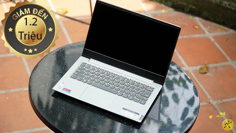 Laptop Lenovo giảm giá sốc cuối tuần, giá trị lên đến 1.2 triệu đồng