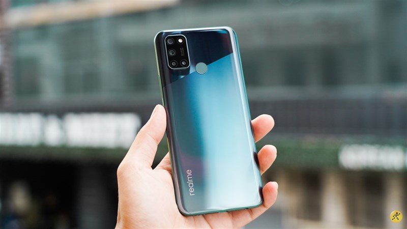 Đánh giá chi tiết Realme 7i: Thiết kế đẹp mắt, camera đa năng, pin cực lâu và hiệu năng chiến game tốt Đánh giá chi tiết Realme 7i: Thiết kế đẹp mắt, camera đa năng, pin cực lâu và hiệu năng chiến game tốt