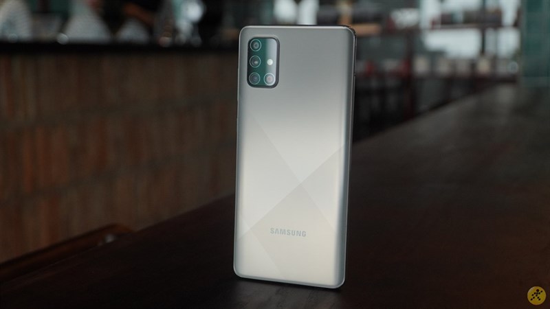 Samsung Galaxy A52 5G xuất hiện trên Geekbench với chip Snapdragon 750G, bộ nhớ RAM 6GB và chạy Android 11 Samsung Galaxy A52 5G xuất hiện trên Geekbench với chip Snapdragon 750G, bộ nhớ RAM 6GB và chạy Android 11