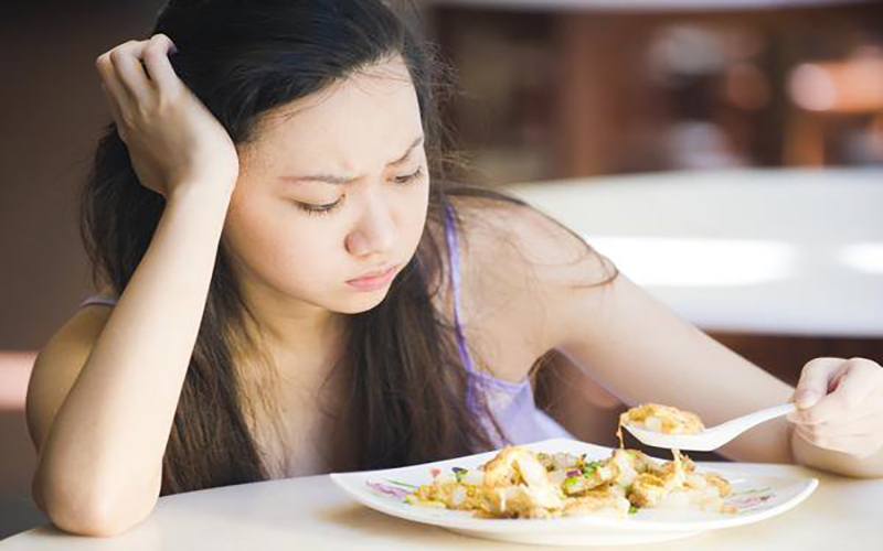 Mất cảm giác ngon miệng, sụt cân Mất cảm giác ngon miệng, sụt cân