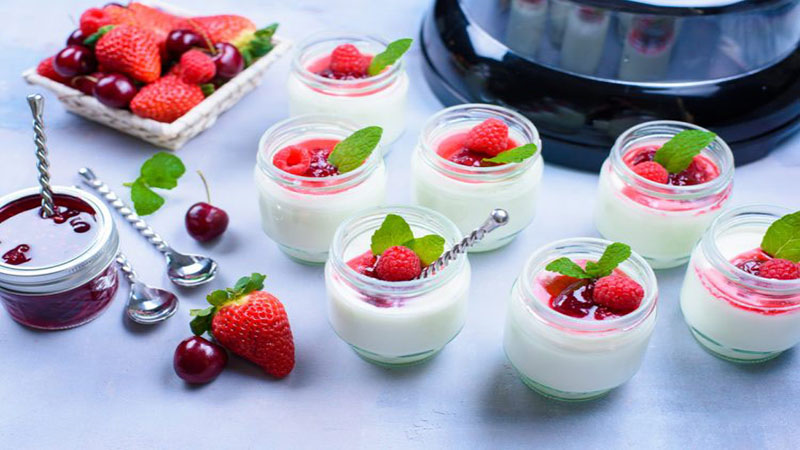 Sữa chua mứt dâu