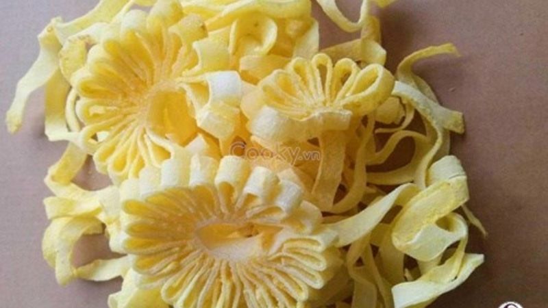 Hoa cúc màu vàng