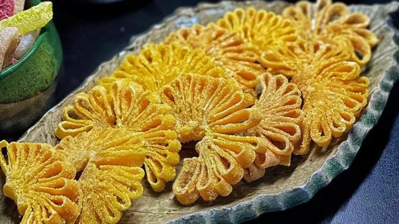 Hoa cúc màu vàng