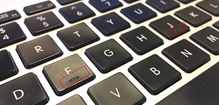 Sửa bàn phím laptop không gõ được KIỂU GÌ? - YouTube
