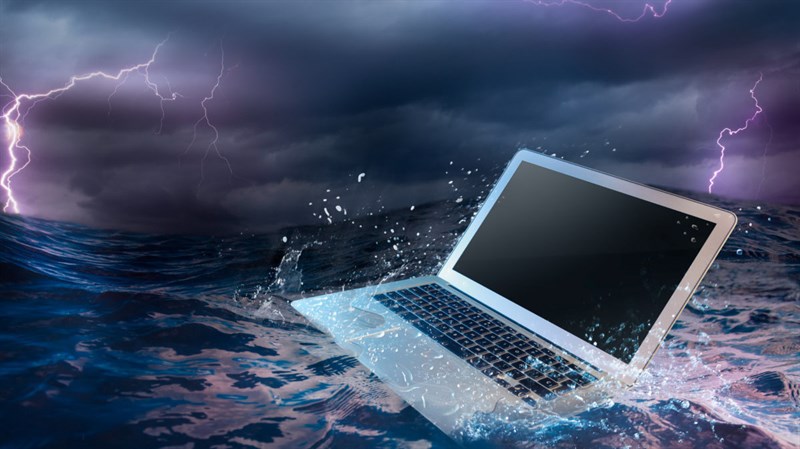 Cách xử lý laptop đi mưa Cách xử lý laptop đi mưa